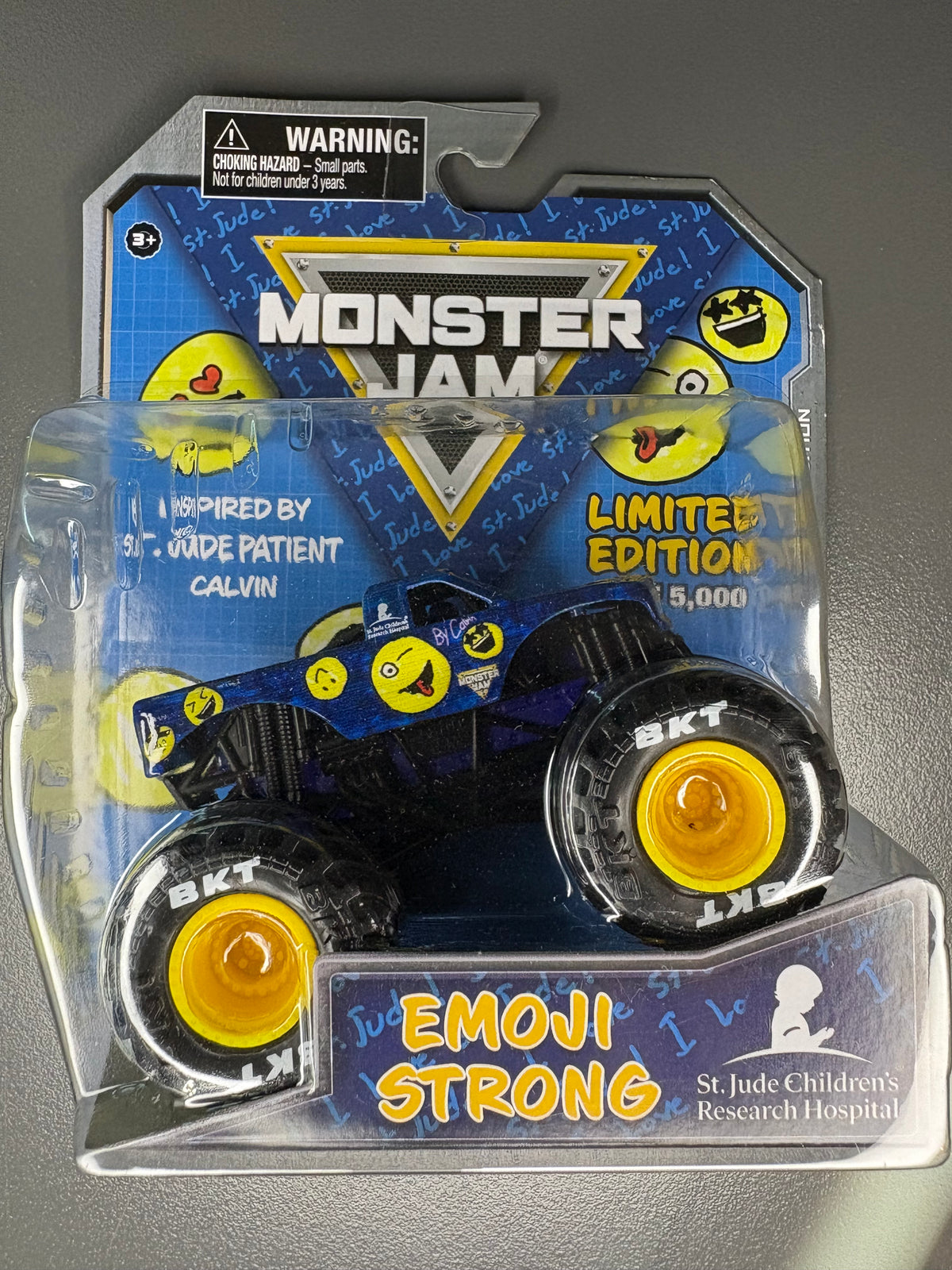 MONSTER JAM EMOJI STRONG LIMITED EDITION 1 OF 5000 1:64 SCALE