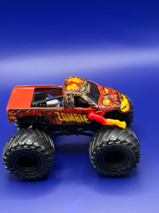 MONSTER JAM FIRE AND ICE ZOMBIE EXCLUSIVE - 1:64 SCALE - MINT